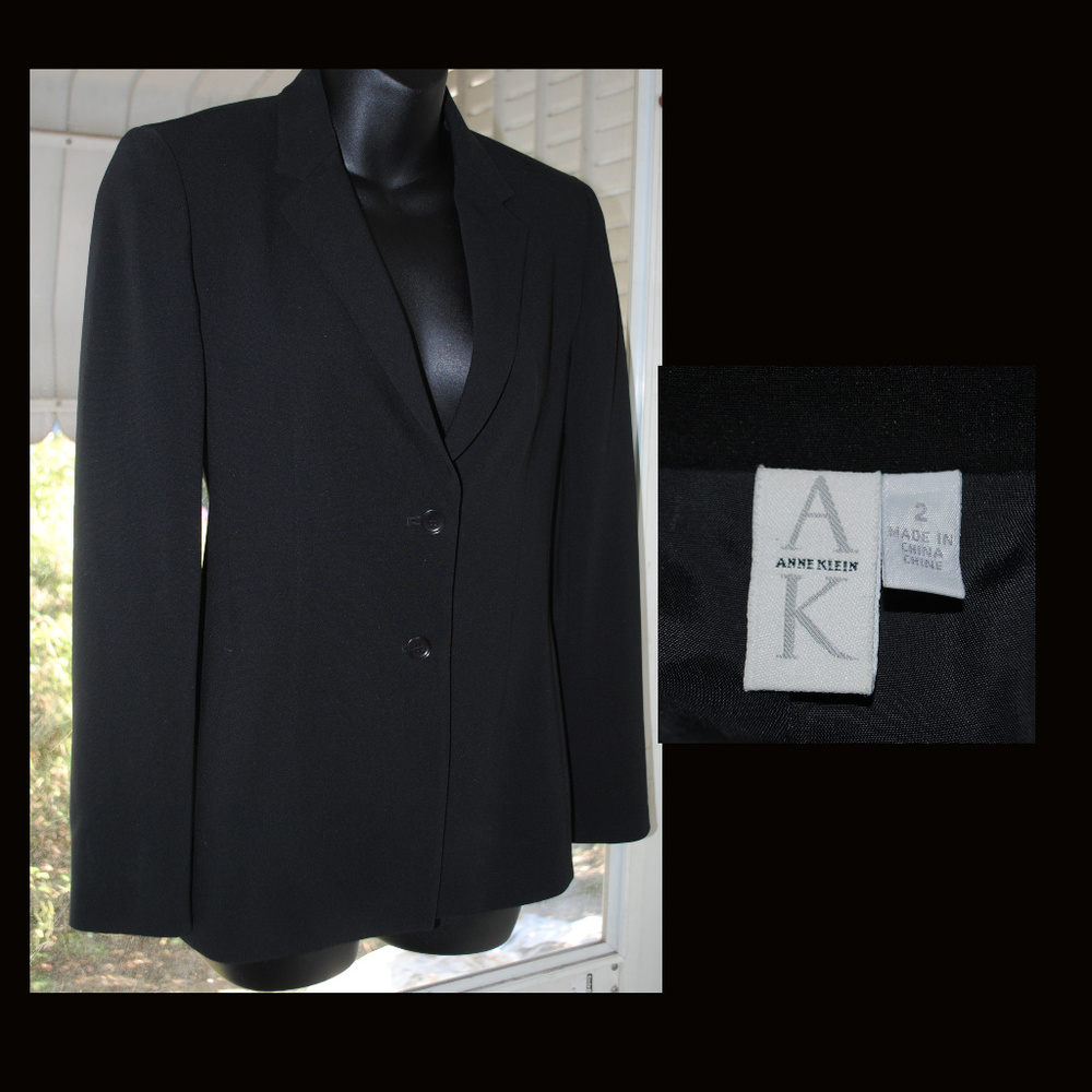 EUC ANNE KLEIN Black 2-Button Blazer Size 2